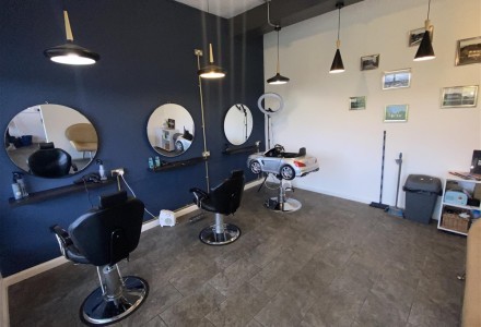 barbers-and-cafe-in-leeds-588812